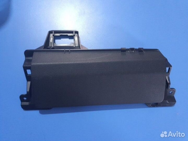 Заглушка коленной крышки левая Toyota Camry