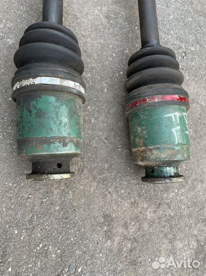 Привод передний Subaru Forester sf5 ej20