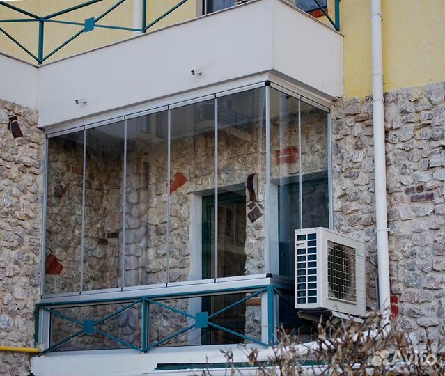 Безрамное остекление балконов