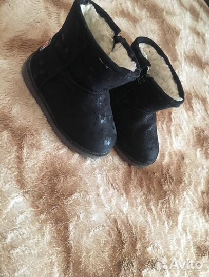 Зимний комбинезон для девочки с сапожками