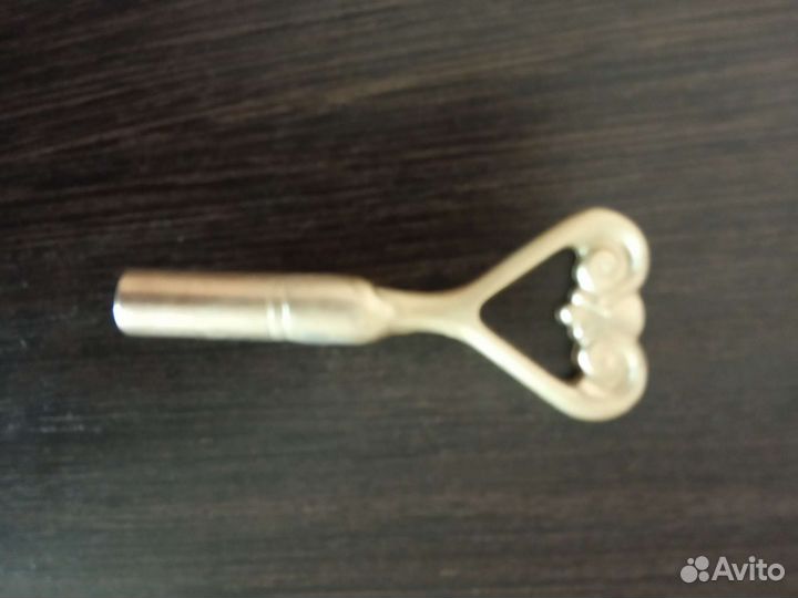 Заводной ключ для часов