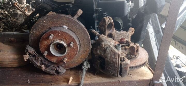 Поворотный Кулак Ford KA 1 1996