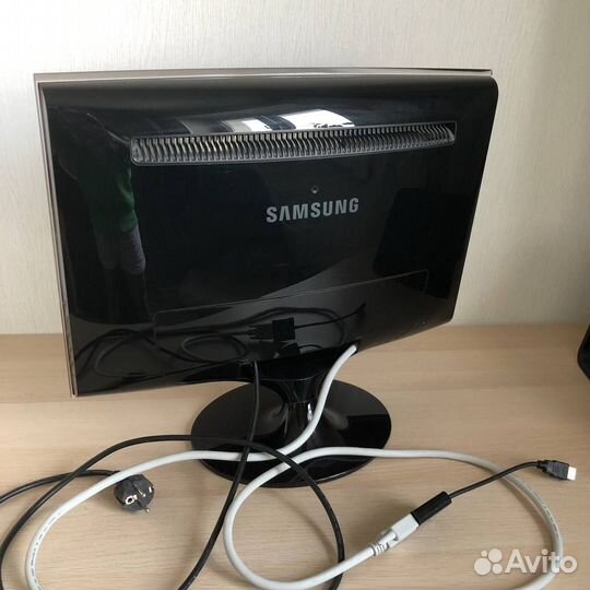 Монитор samsung T220