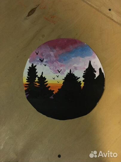 Рисунок с закатом и елками