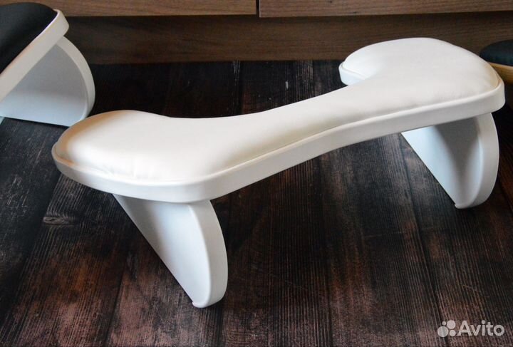 Подставка для рук маникюрная