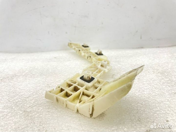 Кронштейн бампера задний левый Mitsubishi Asx GA3W