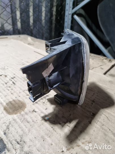 Указатель поворота правый BMW e34