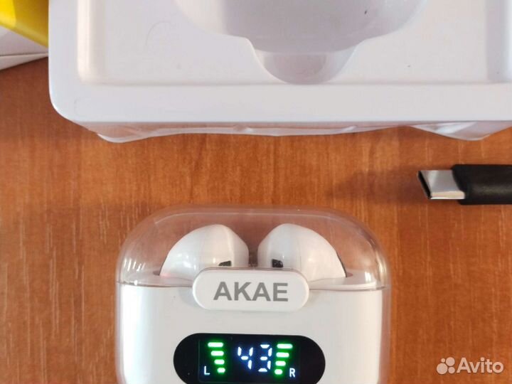 Беспроводные наушники akae M16 с шумоподавлением