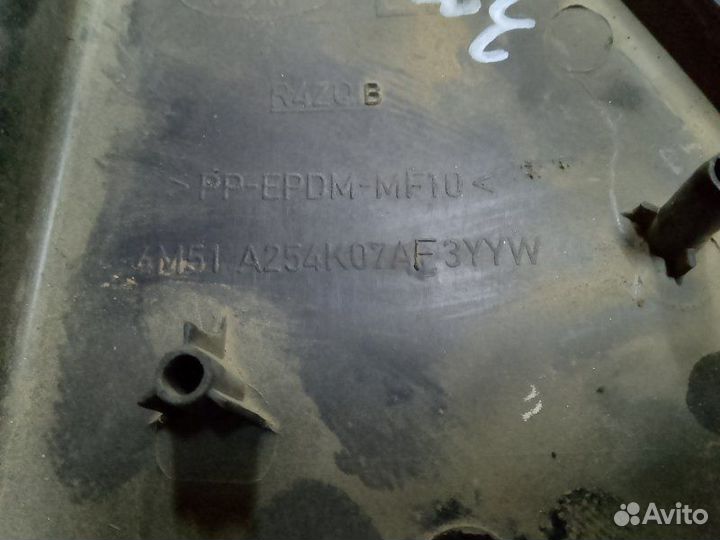 Накладка в салоне задняя левая Ford Focus 2 2