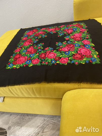 Платок павлопасадский