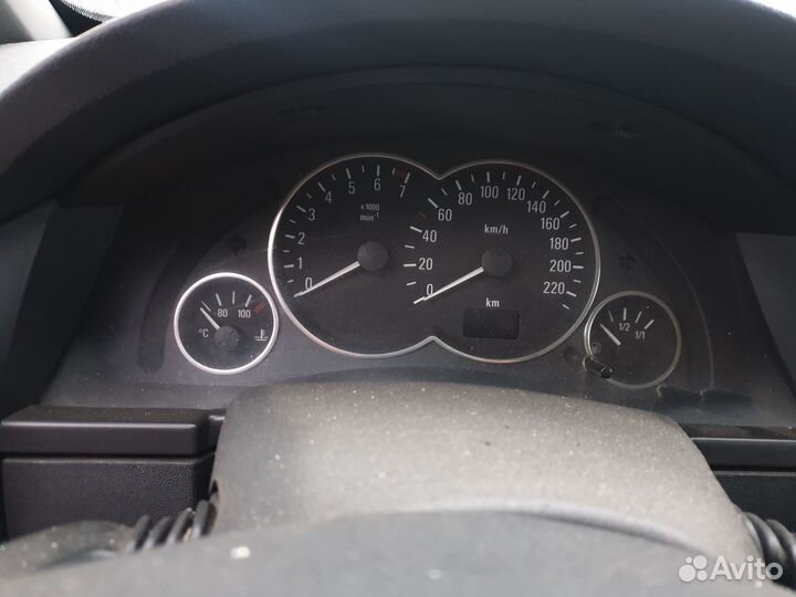 Щиток приборов Opel Meriva A