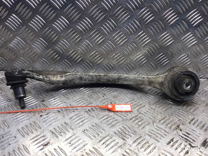 Рычаг передний правый Volkswagen Passat AVF