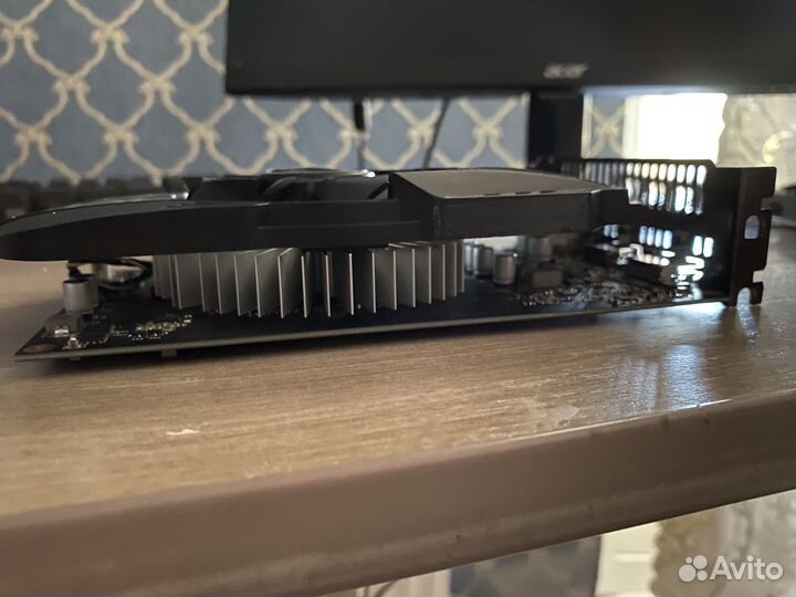 Видеокарта gtx 1650 4gb(торг есть)