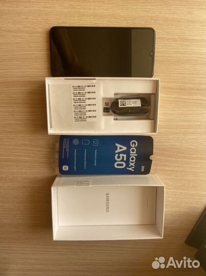 Телефон Samsung а 50