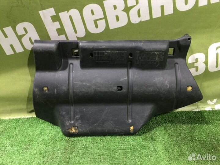 Крышка блока предохранителей Mazda Mazda3 BK LF-VE