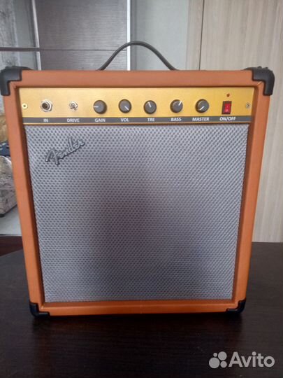 Мини комбоусилитель