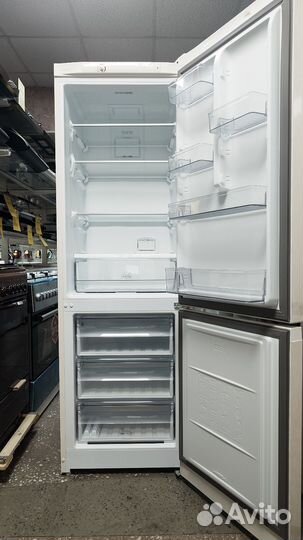 Холодильник новый