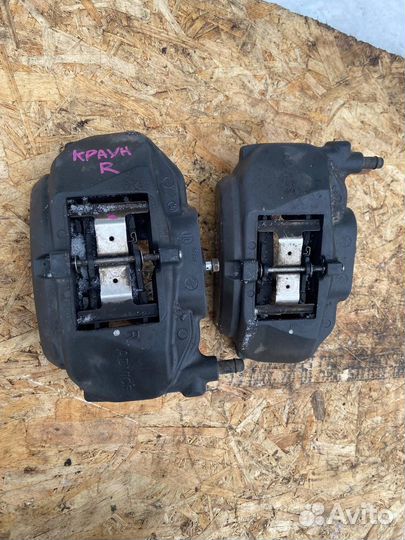 Передние суппорта Toyota Crown S200,Lexus