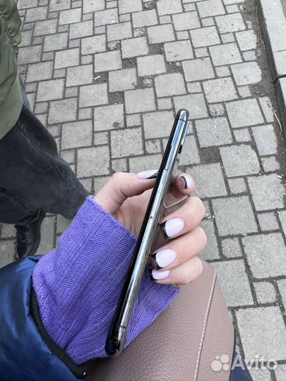 iPhone X, 64 ГБ