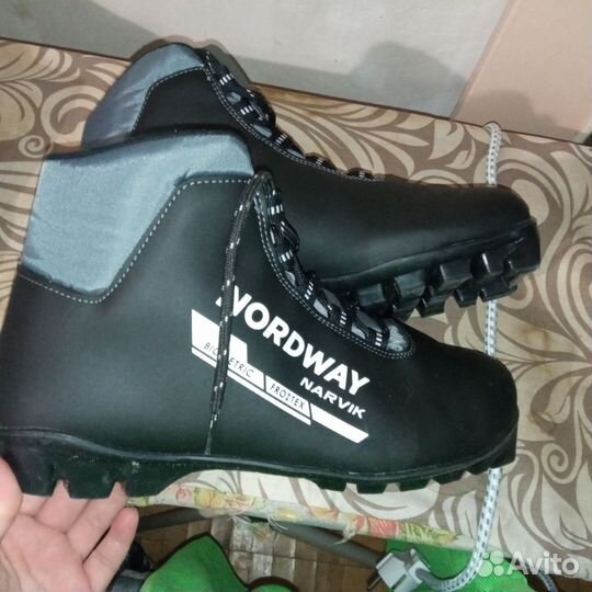 Лыжные ботинки 41