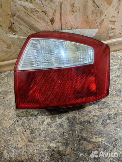Фонарь Задний Правый Ауди А4 Б6 Седан 8E0945096A