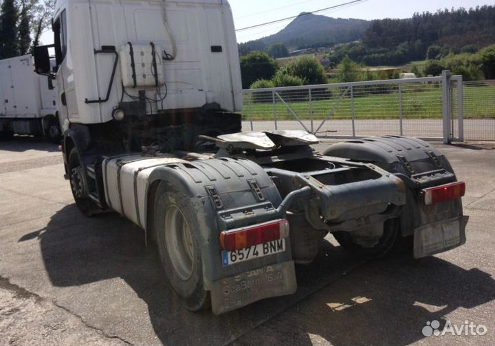 Pазбираем грузовик Scania 4 series 1996-2005