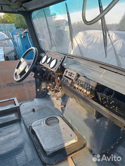 ЗИЛ на запчасти или под востоковедения