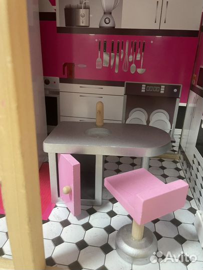 Домик кукольный с мебелью большой