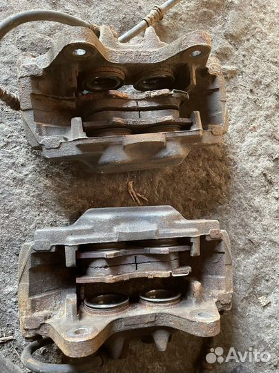 Суппорта паджеро 4