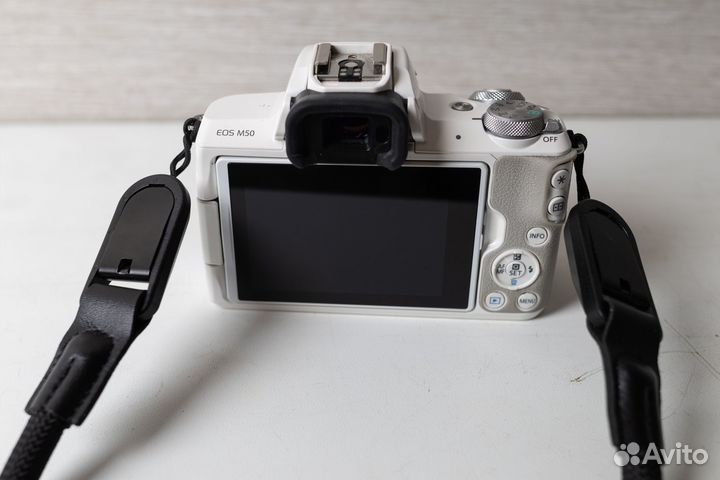 Canon eos M50