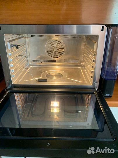 Конвекционная паровая печь Anova Precision Oven