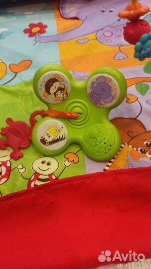 Развивающий коврик tiny love и игрушки