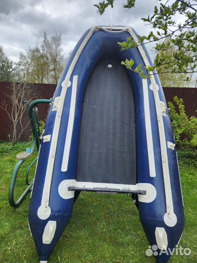 Лодка solar 330