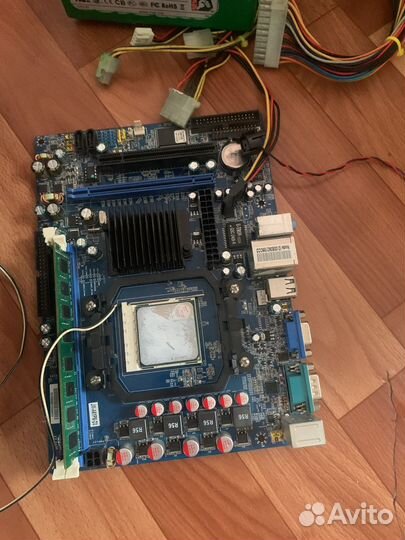 Материнская плата с процессором