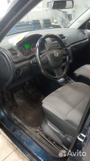 Skoda Fabia 1.6 AT, 2012, 140 680 км