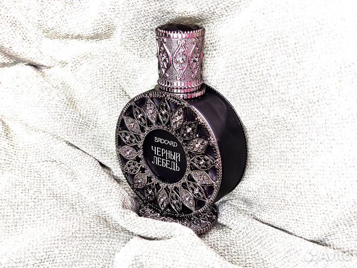 Черный лебедь брокард