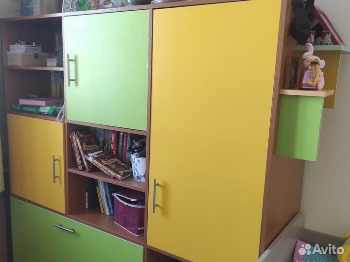 Шкаф и письменный стол на двоих детей
