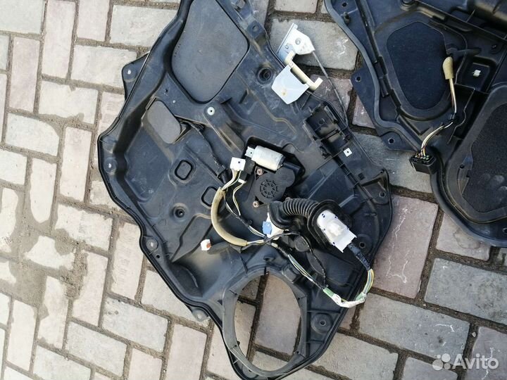 Стекло подъёмник, левые, перед и зад, mazda 3bk