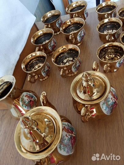 Два чайно -кофейных сервиза