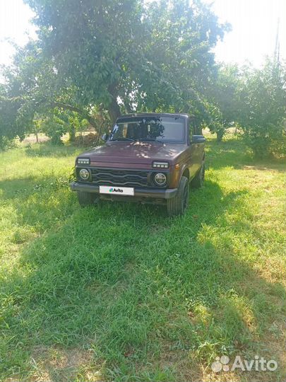 LADA 4x4 (Нива) 1.7 МТ, 2011, 130 000 км