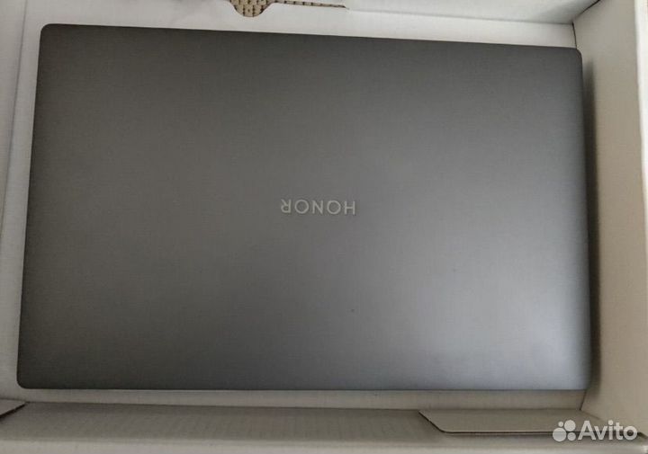 Honor magicbook x16