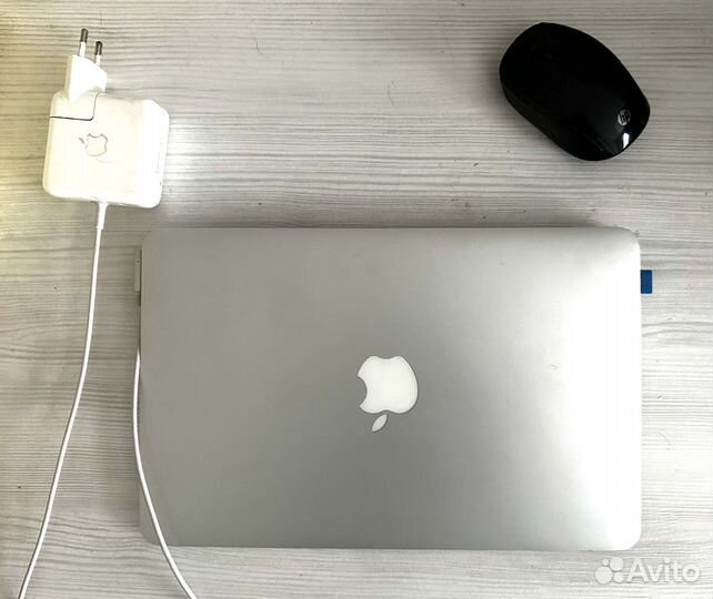 Macbook air 2011
