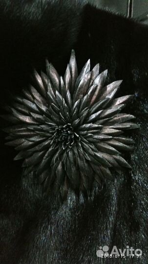 Цветы из кожи