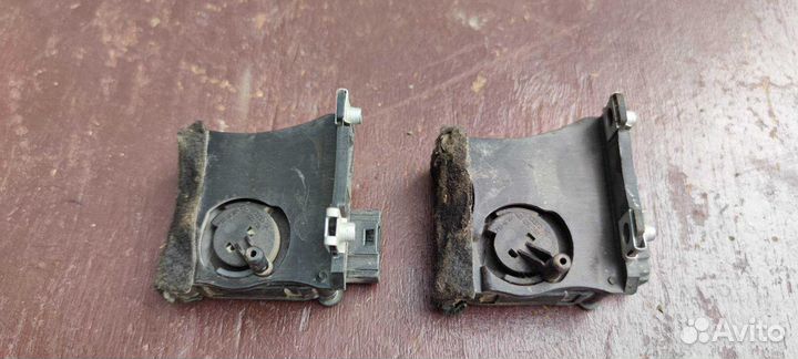 Моторедуктор заслонки отопителя Audi A8 D3