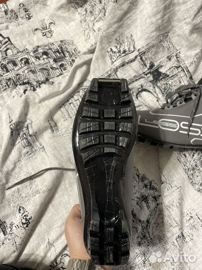 Лыжные ботинки