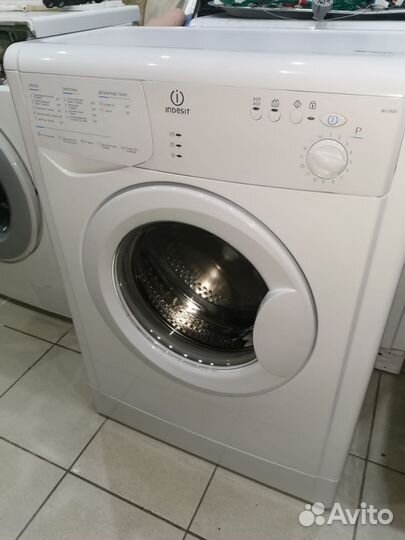 Стиральная машина indesit узкая 4кг новая