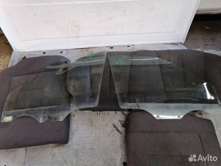Стекло двери передней Hyundai-Kia Accent 2 (LC) LC