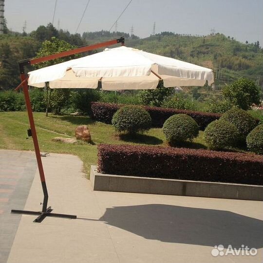 Уличный зонт для кафе 4х4 м на боковой опоре
