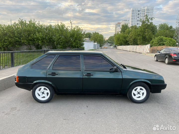 ВАЗ 2109 1.5 МТ, 2002, 100 000 км