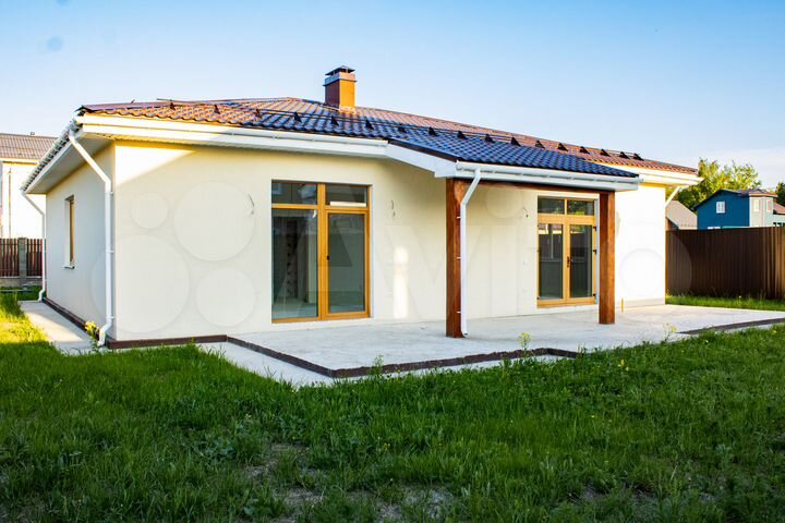 Дом 172,9 м² на участке 6 сот.